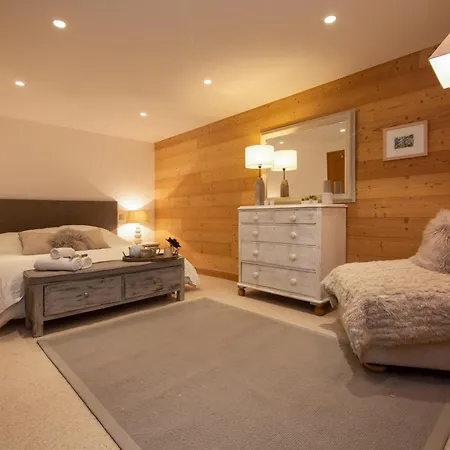 Chalets D'Henri 63 Mont Blanc Views 300M To Ski Lift - Happy Rentals *